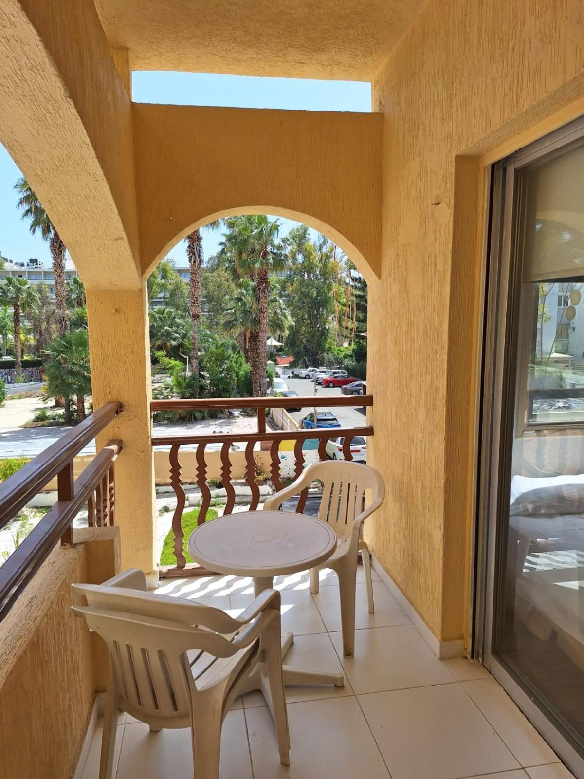 Terpsichore Holiday Apts Limassol Eksteriør billede