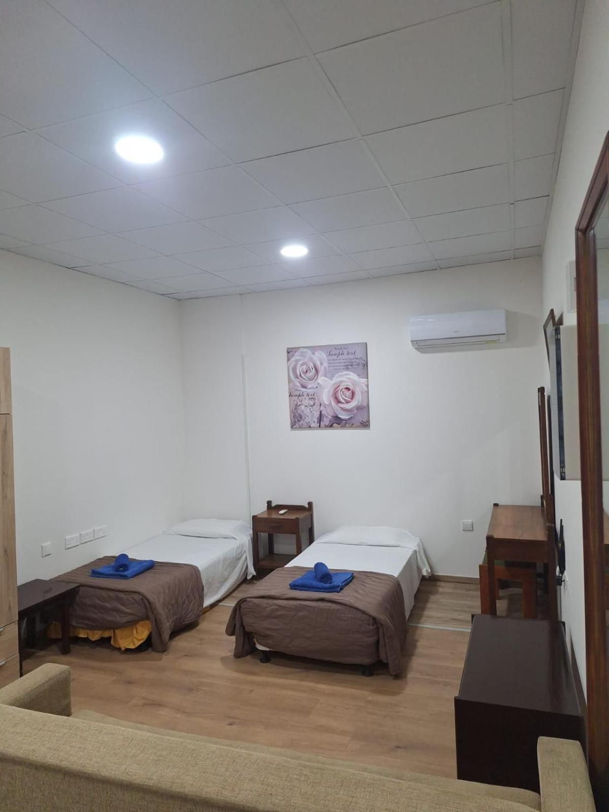 Terpsichore Holiday Apts Limassol Eksteriør billede