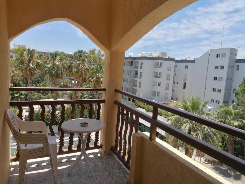 Terpsichore Holiday Apts Limassol Eksteriør billede